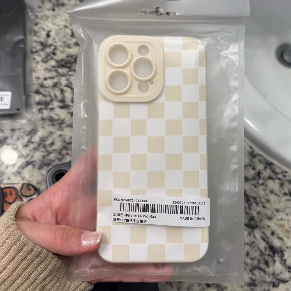 iphone 14 Pro Max cases - Picture 4 of 6